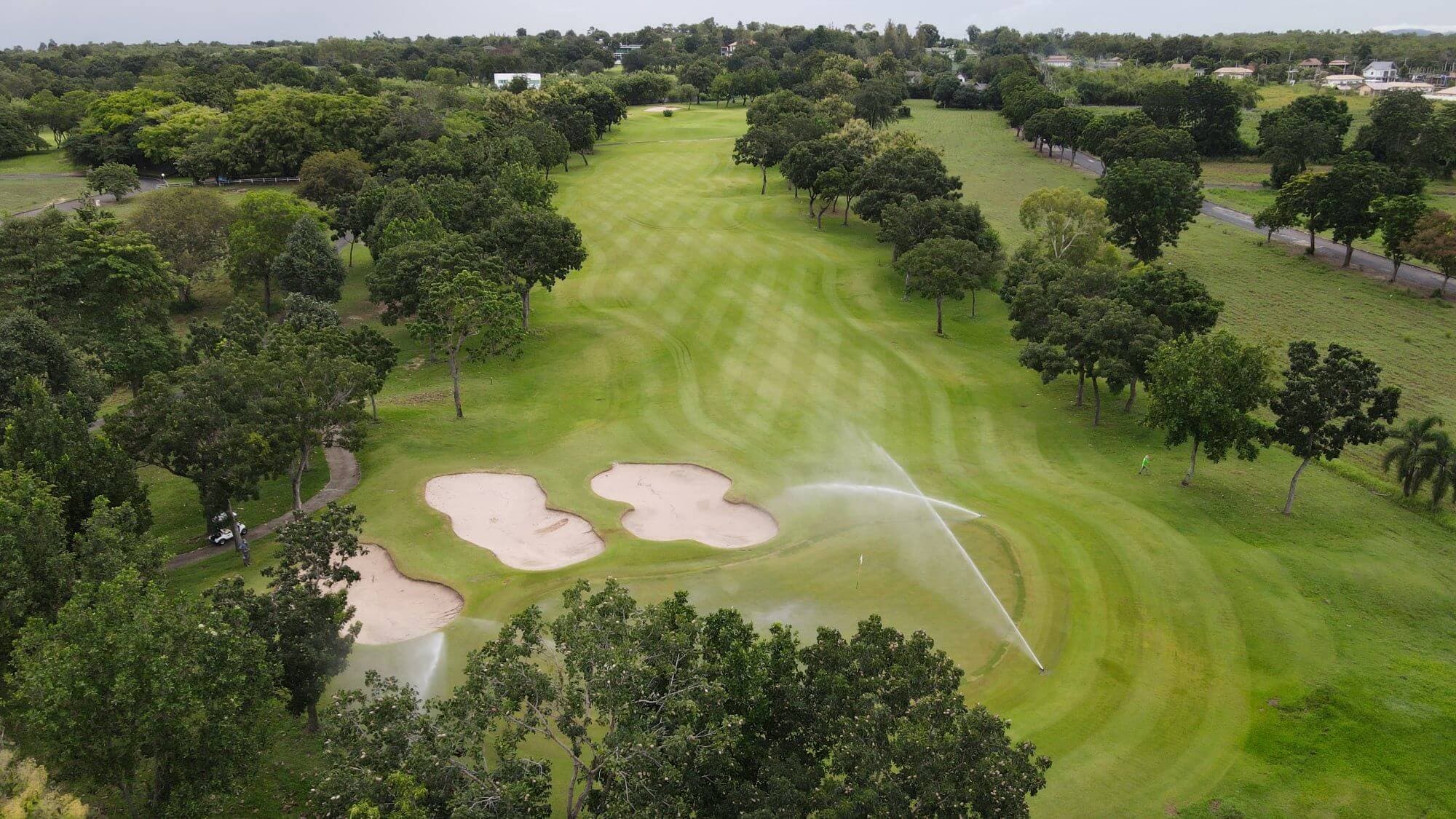 Phoenix Gold Golf And Country Club (Pattaya) clubhouse and facilities - Thailand golf