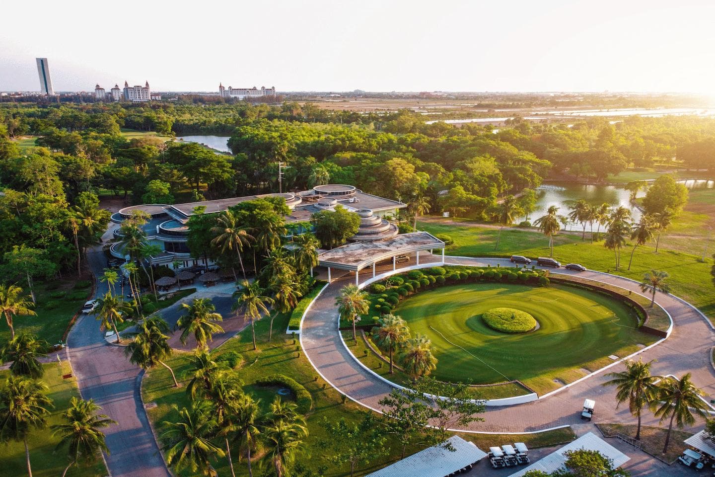 Subhapruek Golf Club clubhouse and facilities - Thailand golf
