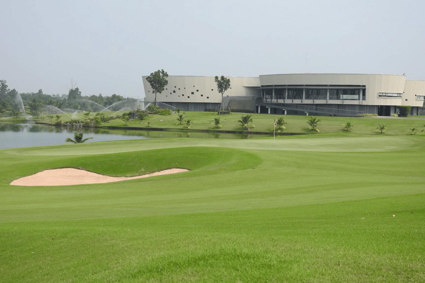 Royal Bang Pa-in Golf Club clubhouse and facilities - Thailand golf