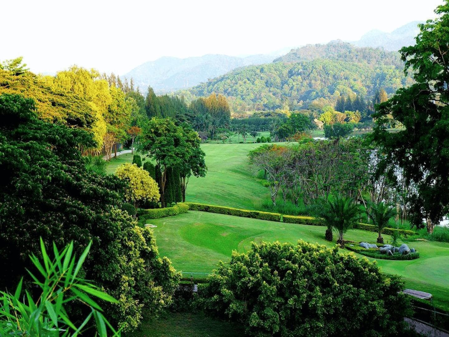 Sir James Country Club