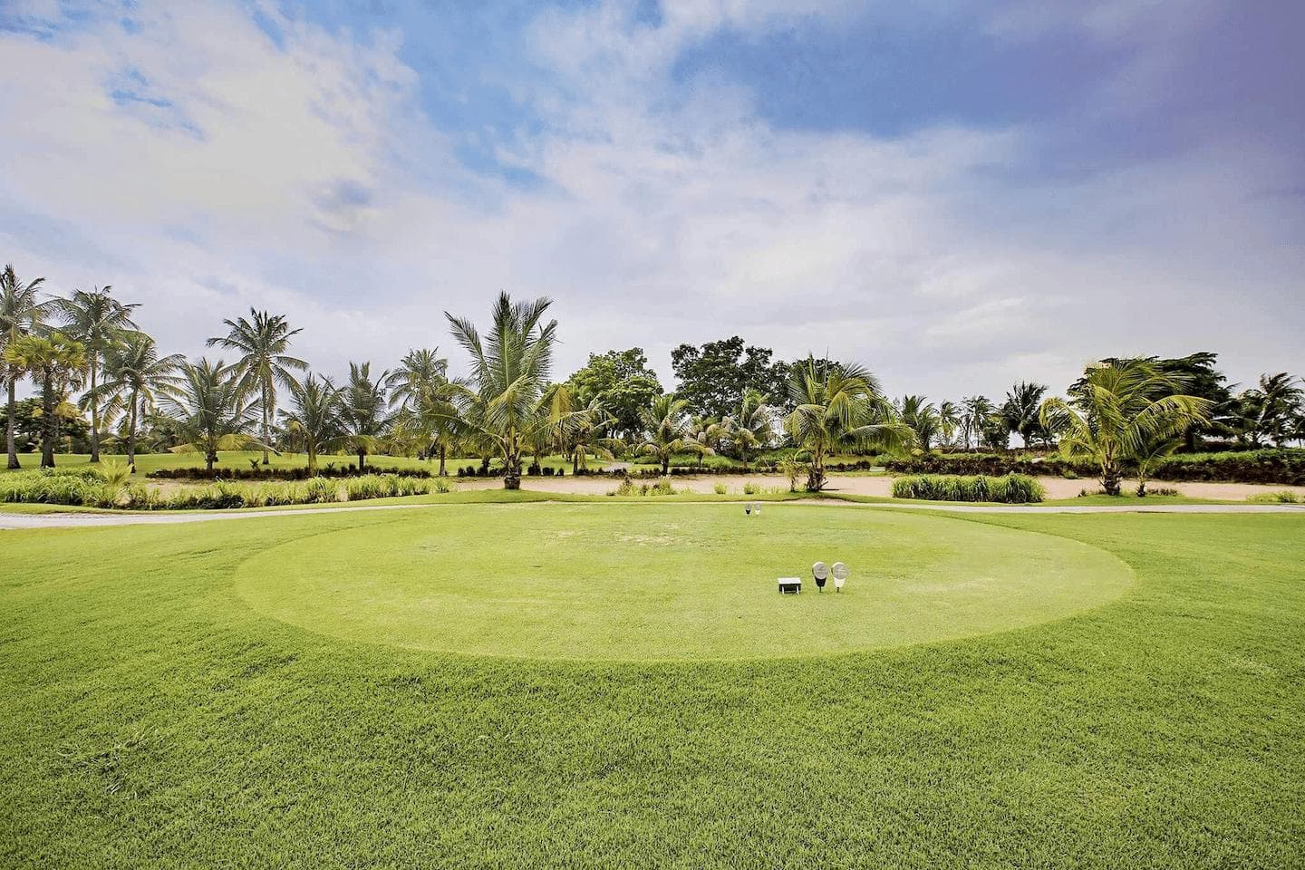 Royal Lakeside Golf Club course scenery - book golf tee time Thailand