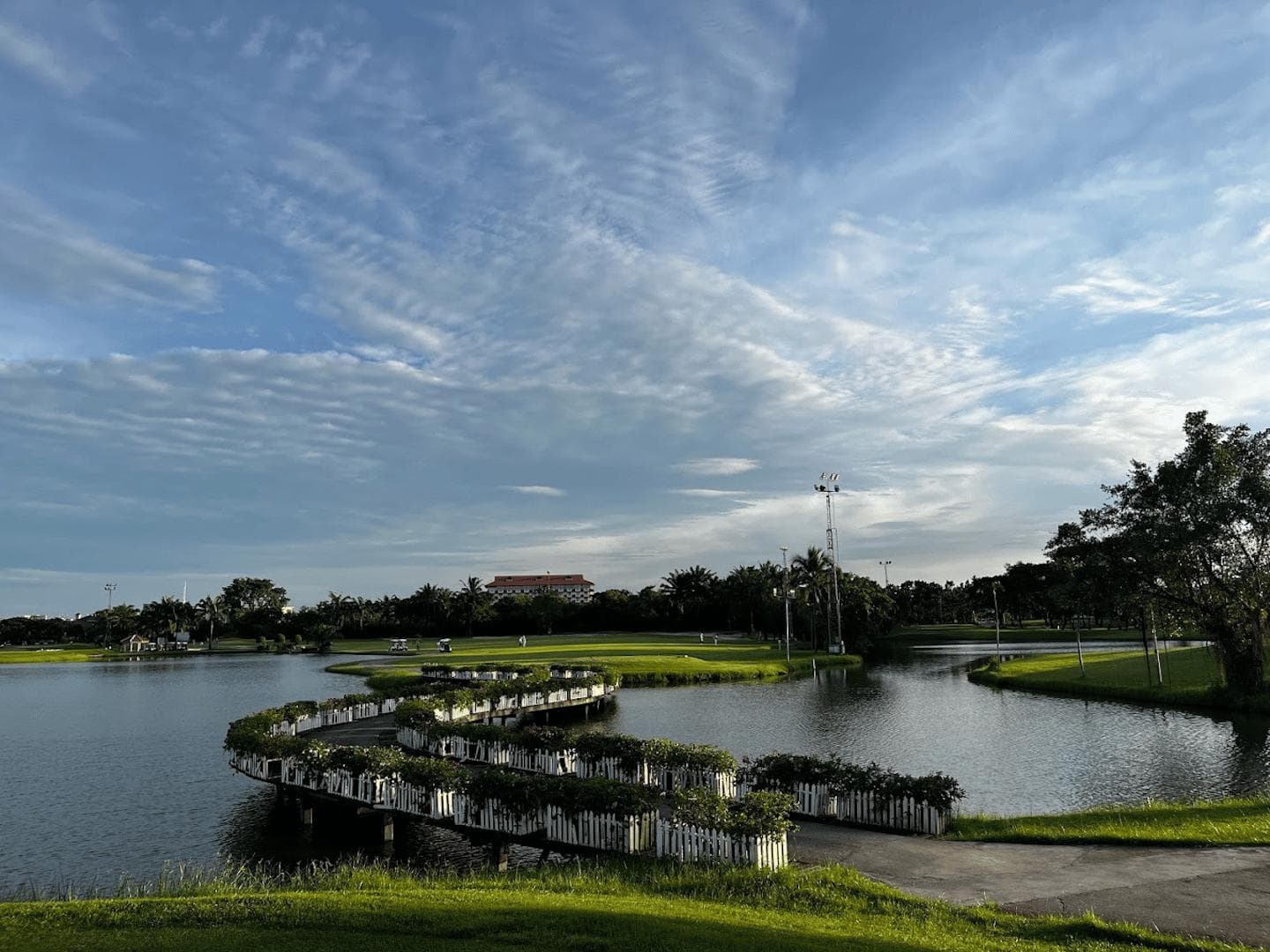 Pinehurst Golf & Country Club clubhouse and facilities - Thailand golf