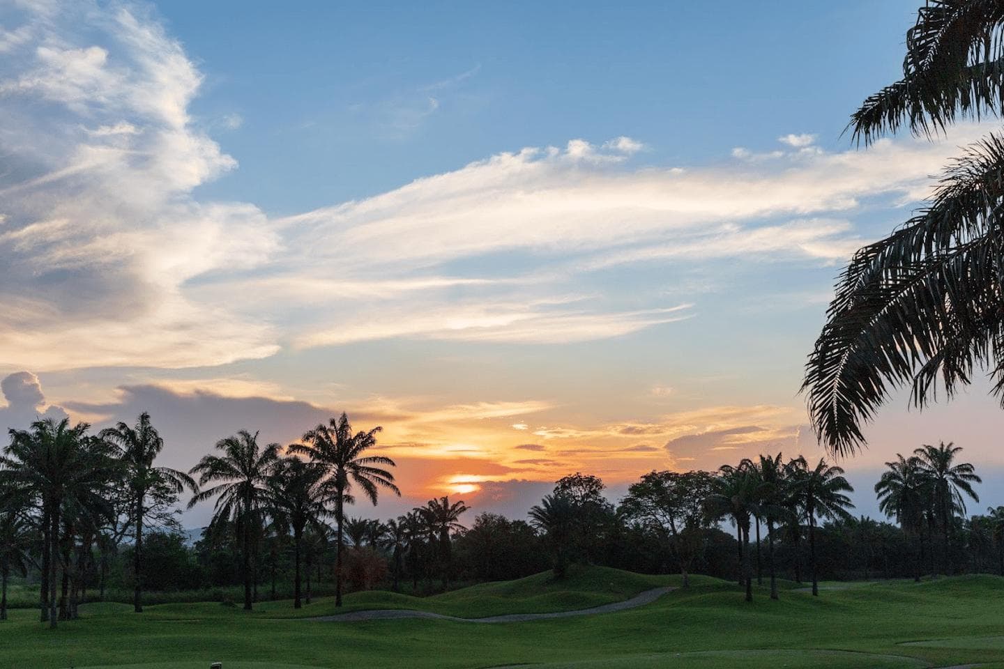 Mission Hills Golf Club Kanchanaburi clubhouse and facilities - Thailand golf