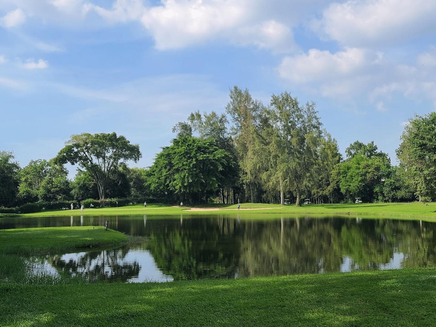Bangpra International Golf Club clubhouse and facilities - Thailand golf