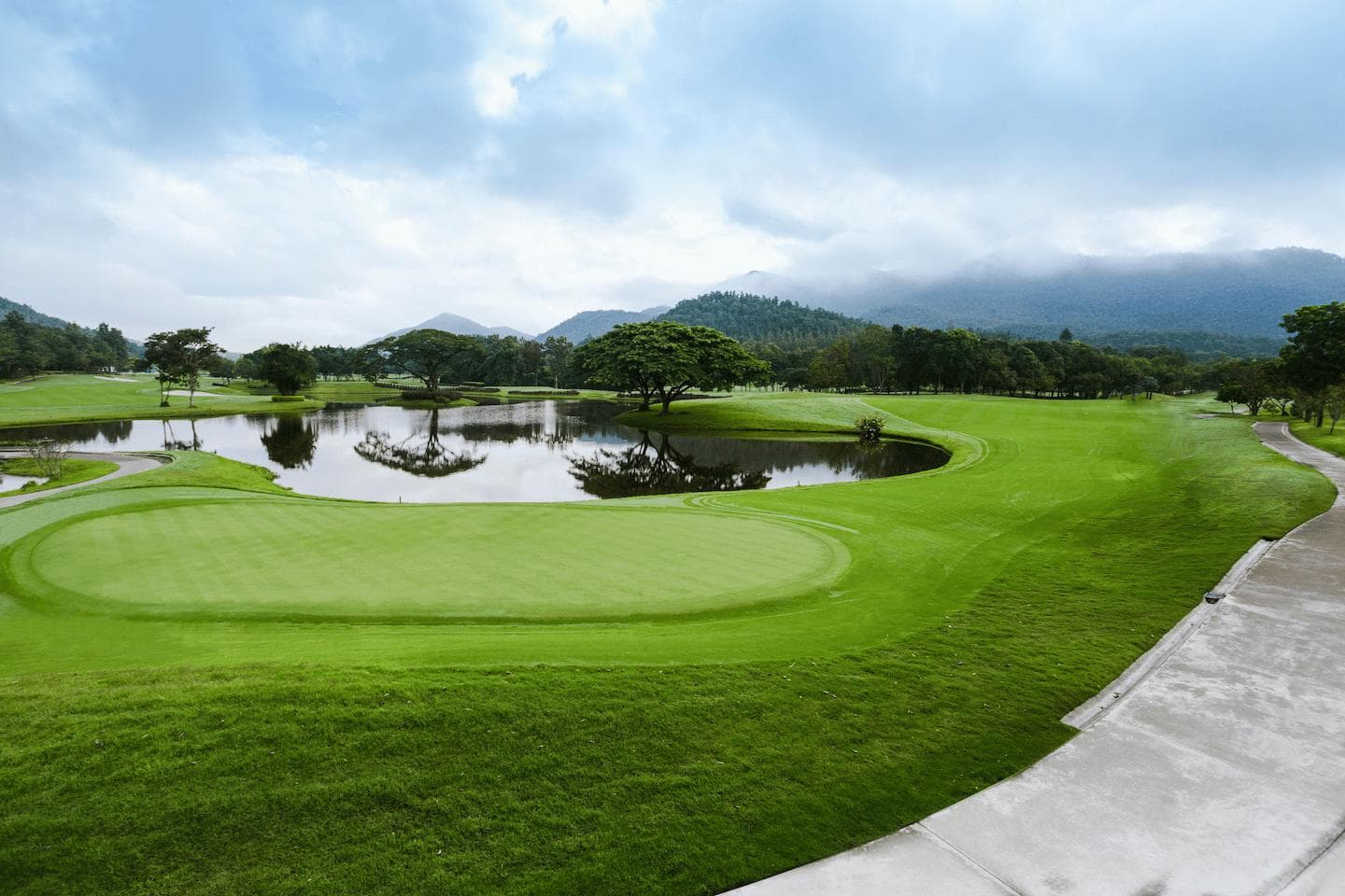 Alpine Golf Resort Chiang Mai fairway and green - golf course Thailand