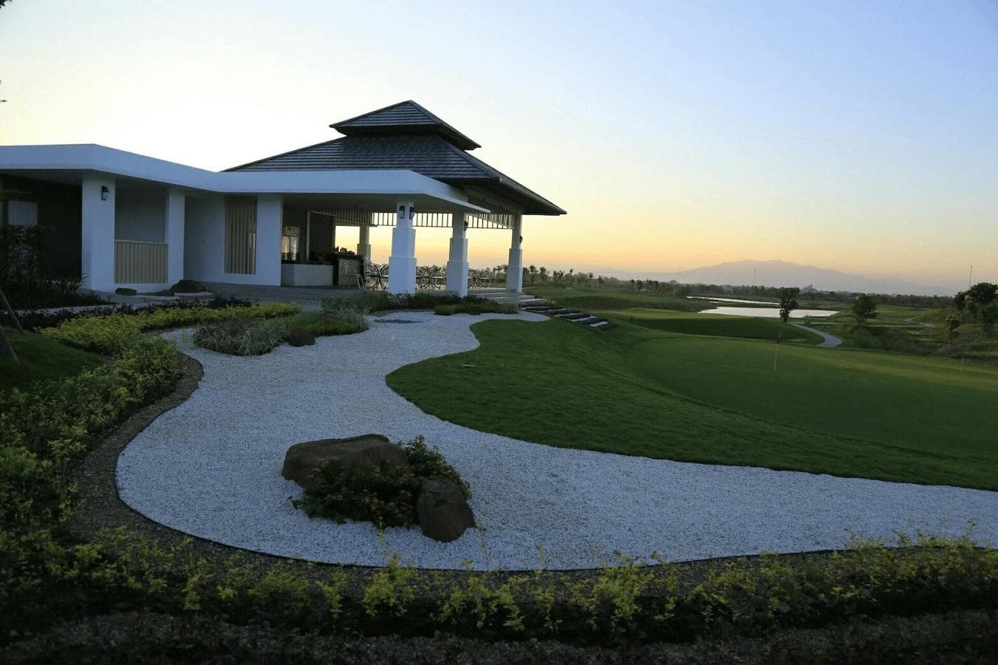 Alpine Golf Resort Chiang Mai course scenery - book golf tee time Thailand