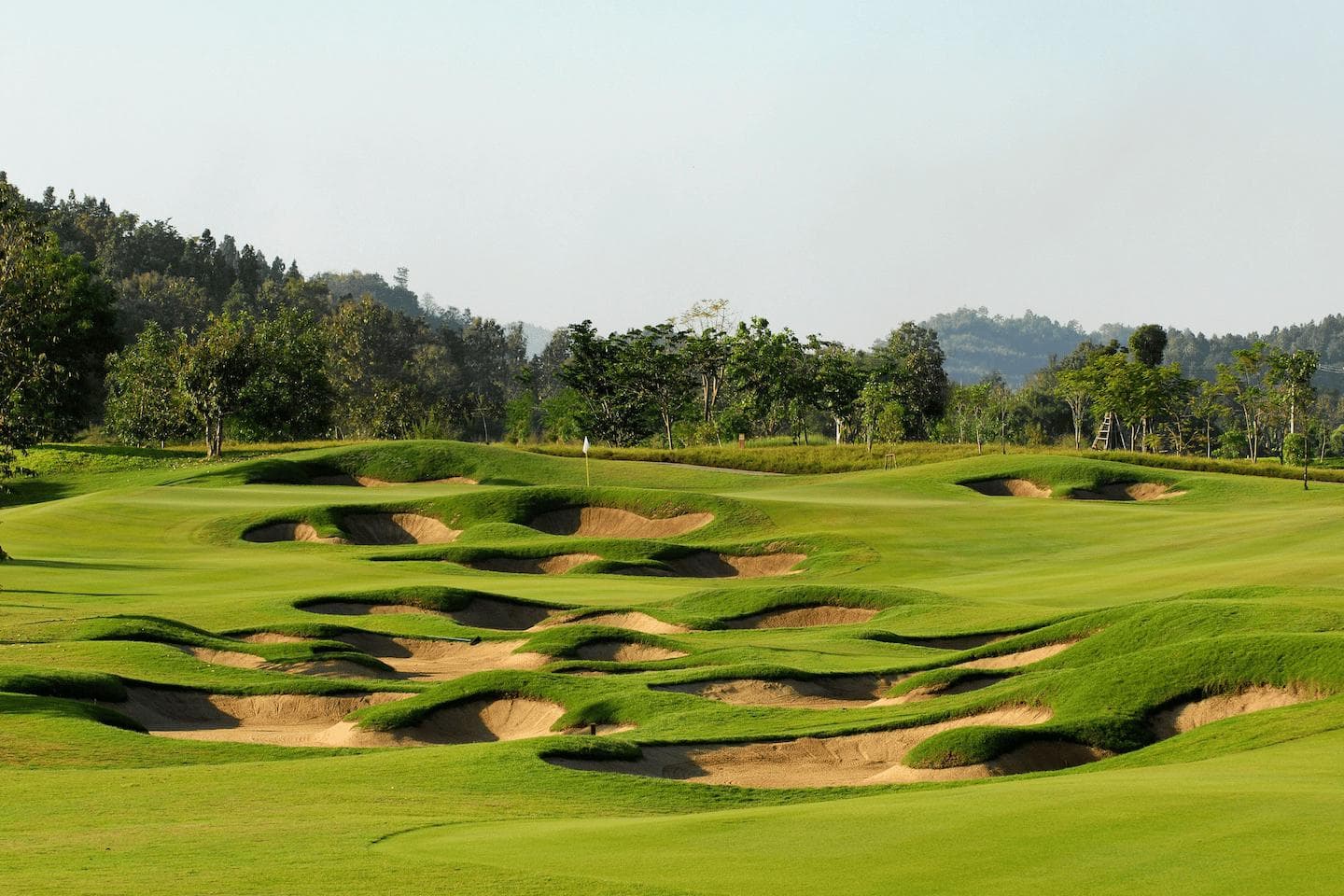 Chiangmai Highlands Golf and Spa Resort clubhouse and facilities - Thailand golf