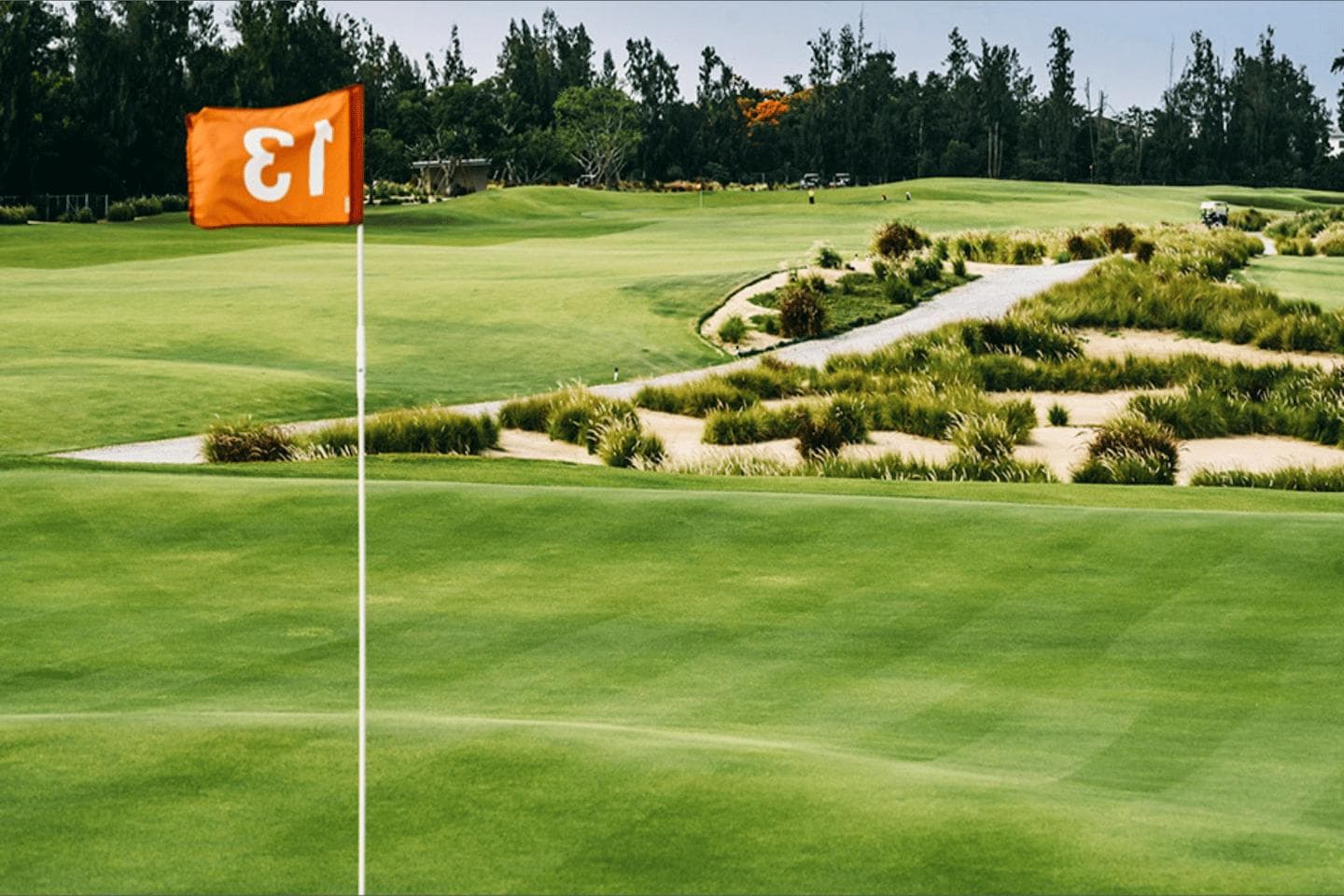 Ban Rakat Club/ Ballyshear Golf Links course scenery - book golf tee time Thailand