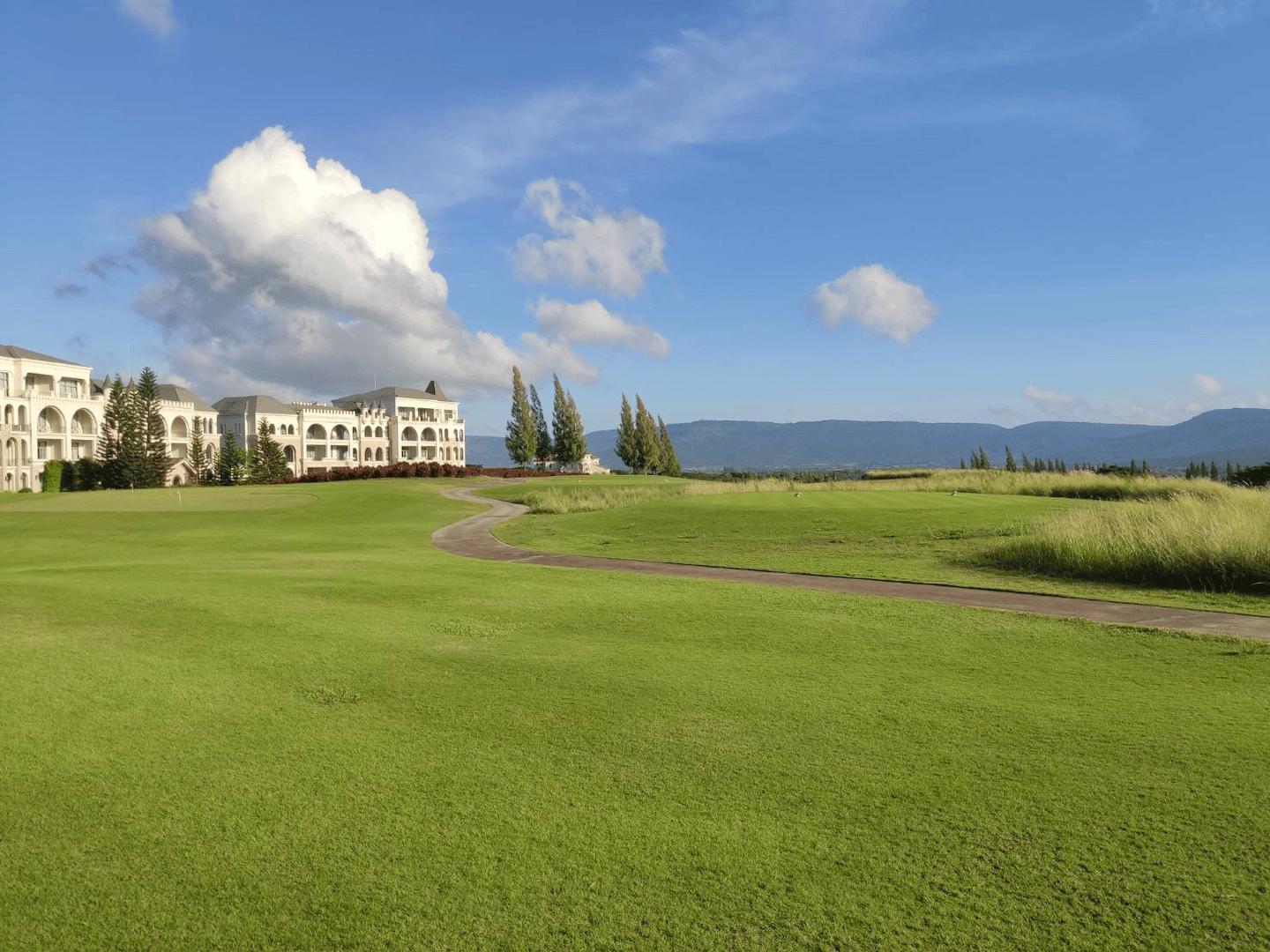 STARRY VALLEY GOLF CLUB