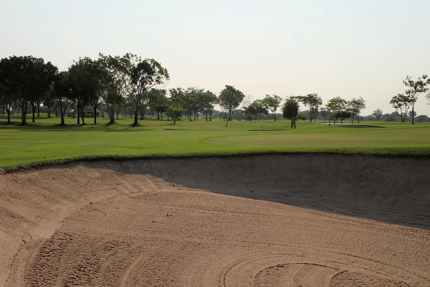 Bangpoo Golf and Sport course scenery - book golf tee time Thailand