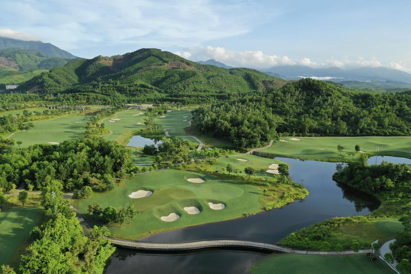Enjoy golf experiences at DANANG GOLF TRAVEL