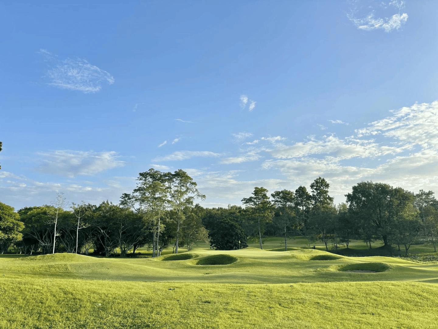 Exclusive golf experience with [ONE DAY GOLF] : Airport or Hotel ⇄ The Royal Chiang Mai Golf Resort (Chiangmai)