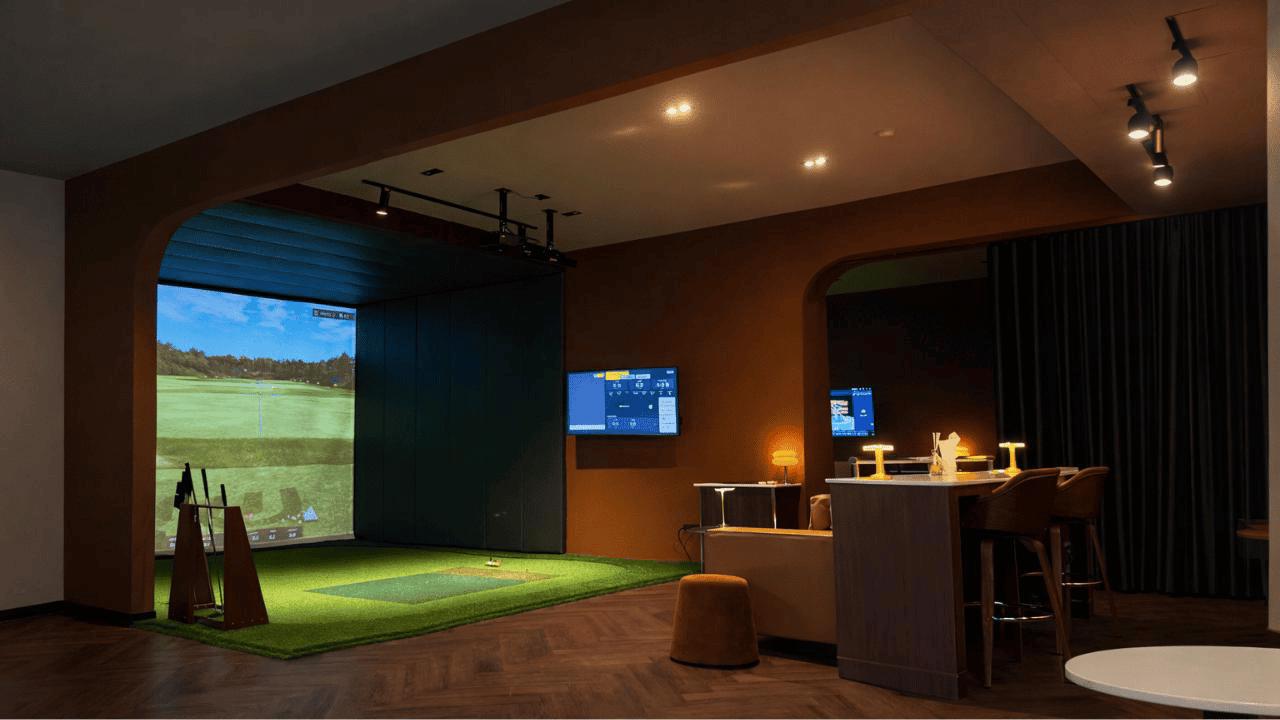 Luxury golf experience at Mayfair Golf Simulator