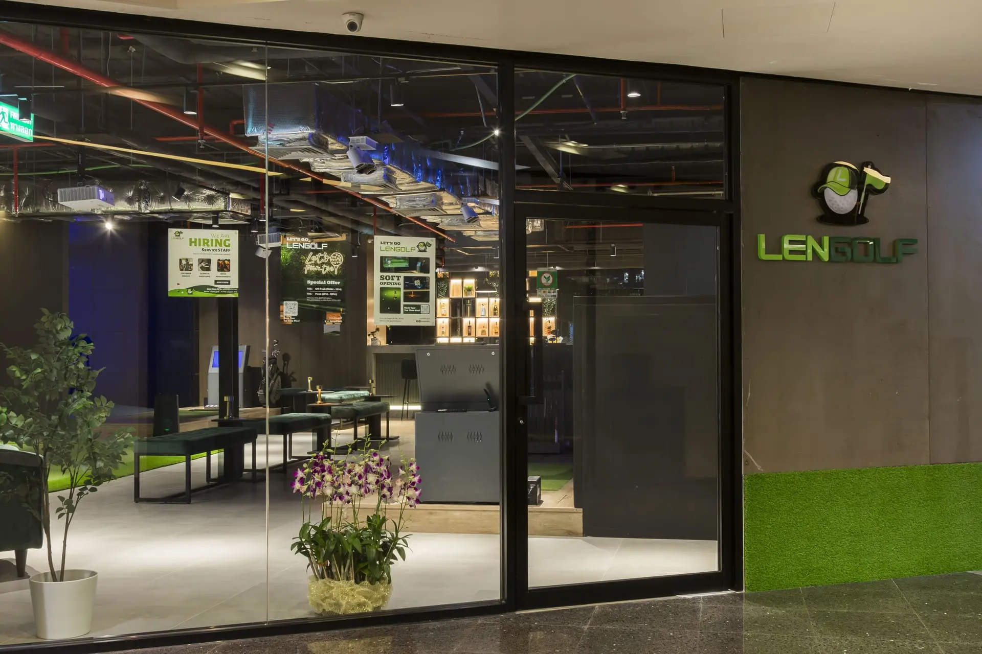 Len Golf Simulator