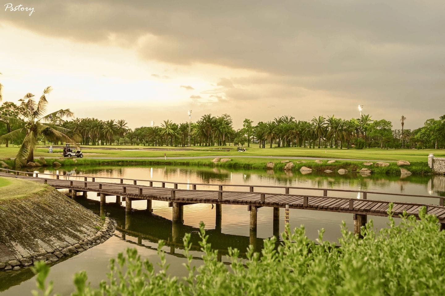 Summit Windmill Golf Club fairway and green - golf course Thailand