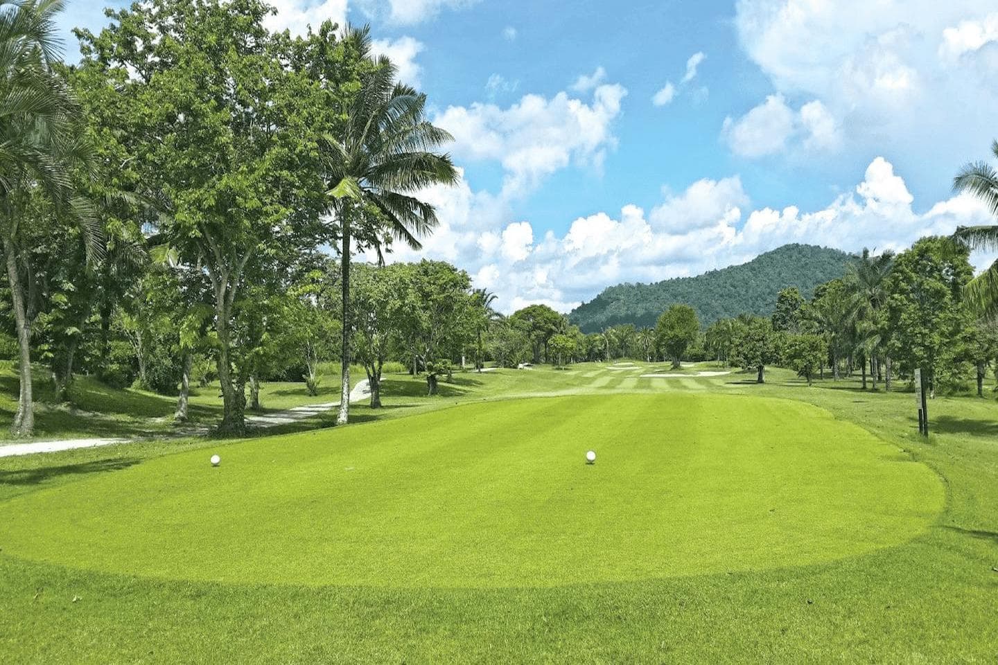 Pattavia Century Golf Club course scenery - book golf tee time Thailand
