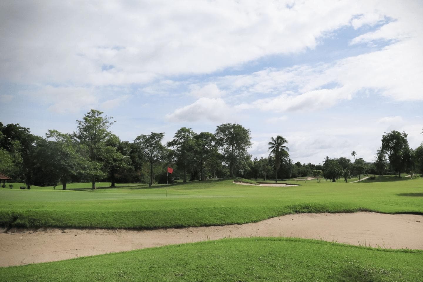 Eastern Star Country Club clubhouse and facilities - Thailand golf
