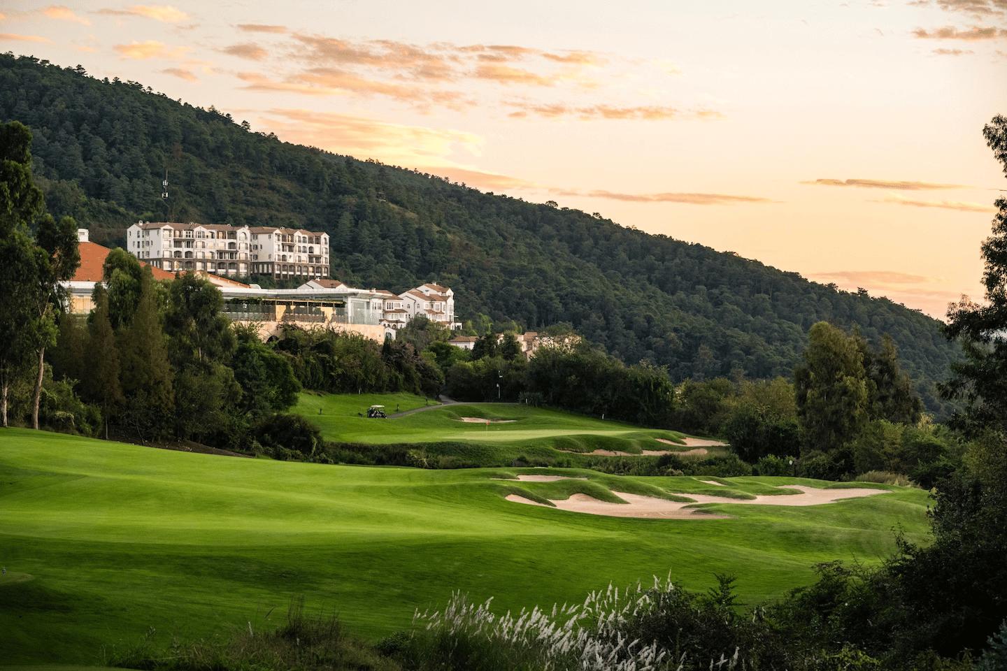 Enjoy golf experiences at SPRING CITY GOLF & LAKE RESORT